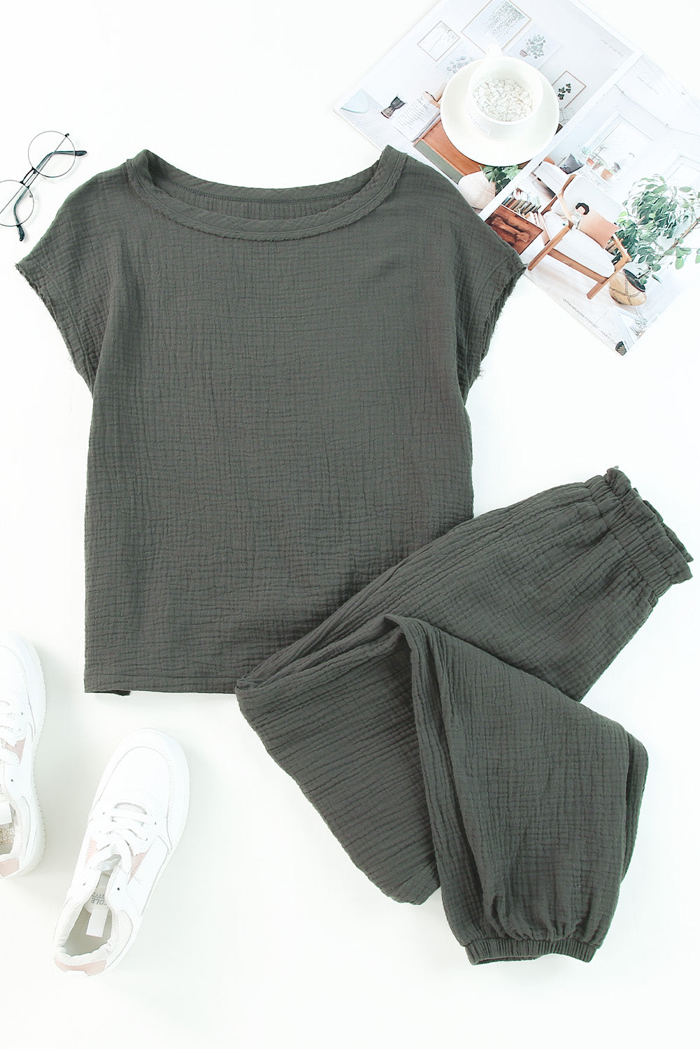 Gray Crinkled Texture Tee & Jogger Pants Set