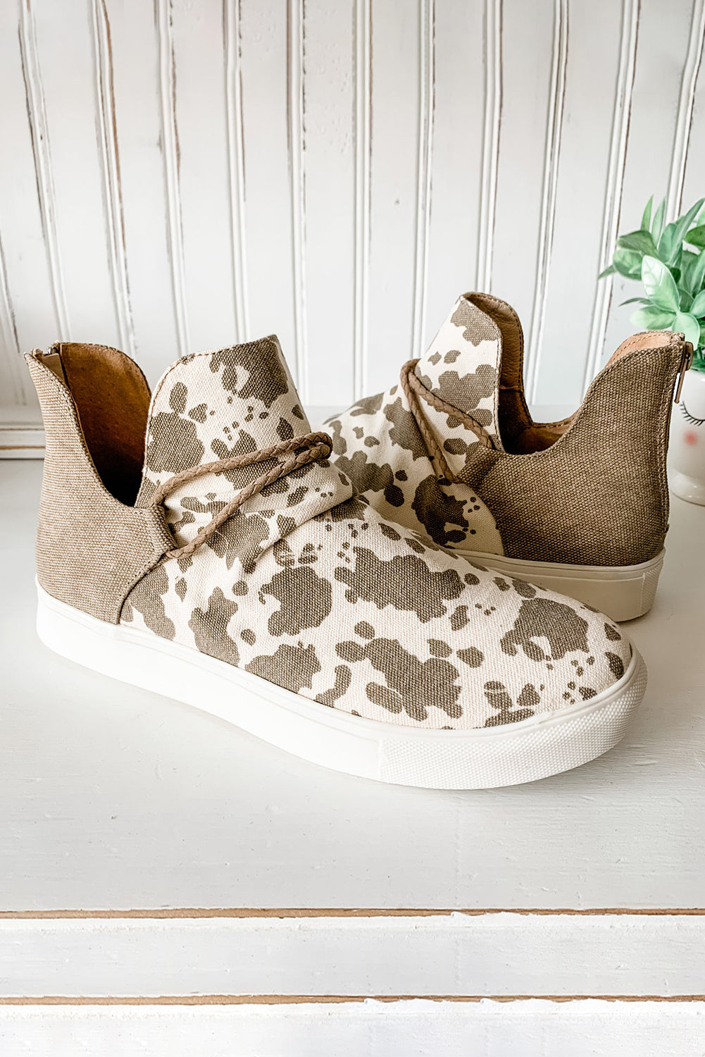 Snow White Cowl Print Casual Ankle Boots