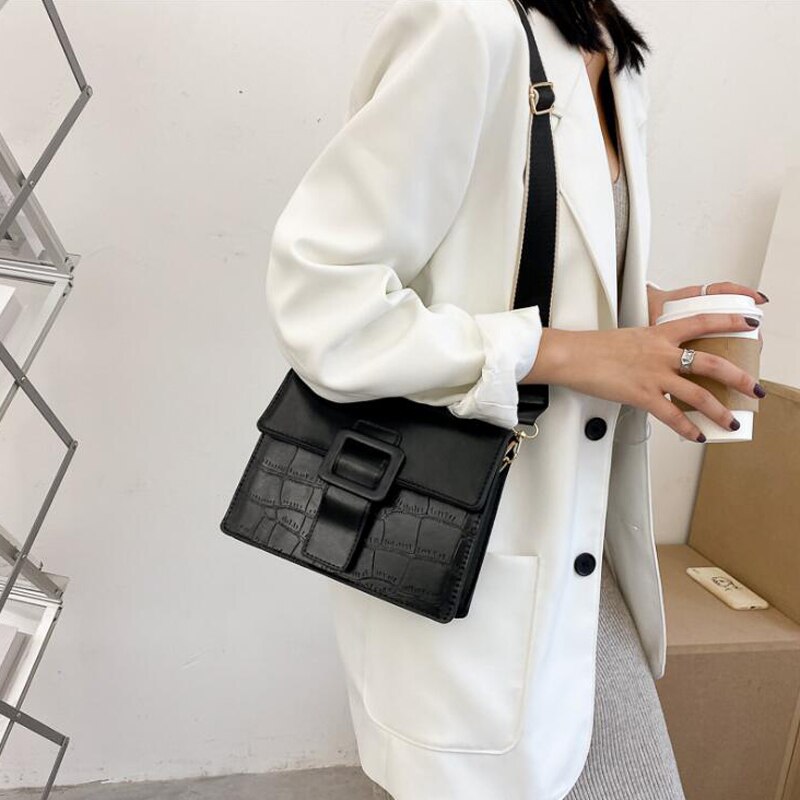 New Stone Pattern Shoulder Bag Fashion Designer Handbags Wide Strap Crossbody Bags for Women Travel Flap Lady Hand Bag