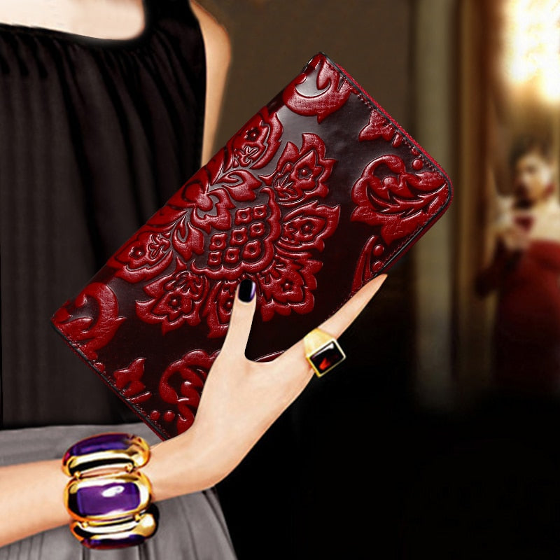 Ladies Luxury Premium Waxed Leather Wallet Clutch Bag Essential Oil Unique Embossed Famous Brand Style Long Ladies Wallet Purse