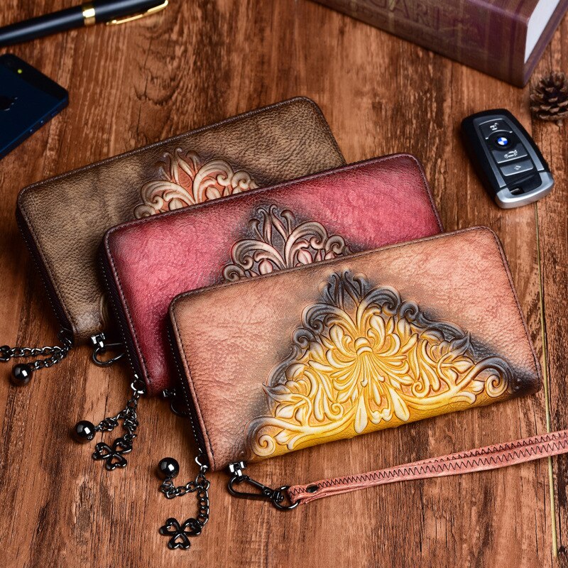 Vintage Female Wrist Purse Clutch Bags Multi-Cards Handy Bag High Quality Women Genuine Leather Embossed Long Zipper Wallet